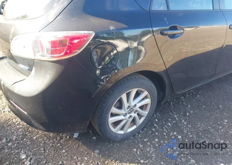 2013 Mazda Mazda3 I Touring z USA, uszkodzony, nr VIN JM1BL1LP0D1780662